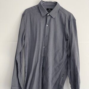 BOSS HUGO BOSS Sharp Fit Dress Shirt-Men Size L Preowned